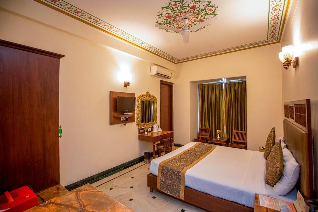 Hotel Nahargarh Haveli-Near Train Station Metro Jaipur Exterior foto