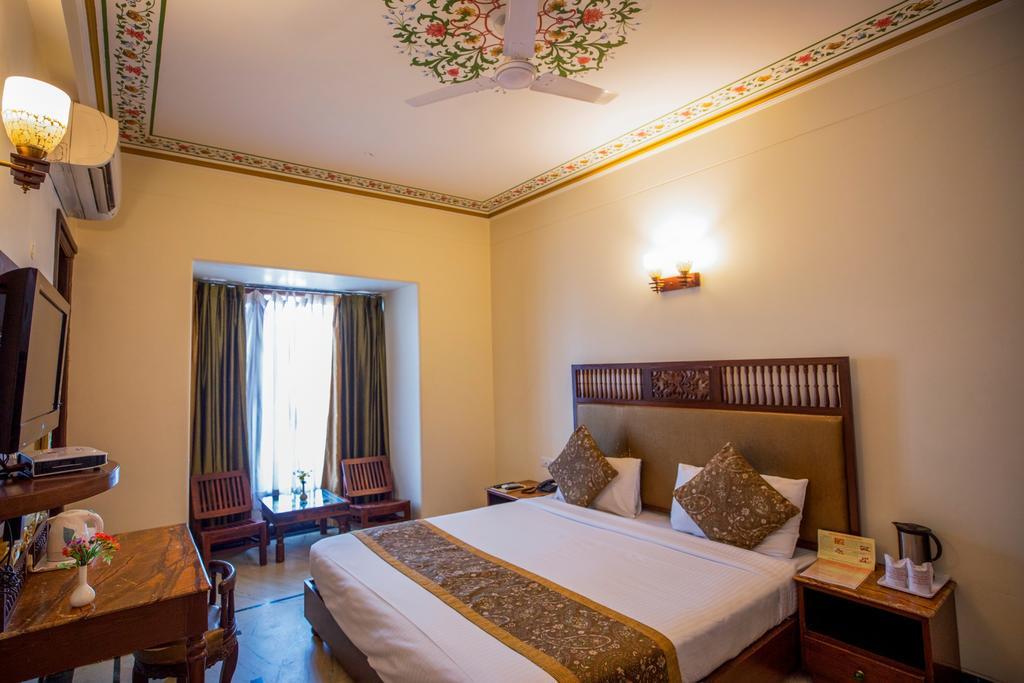 Hotel Nahargarh Haveli-Near Train Station Metro Jaipur Exterior foto